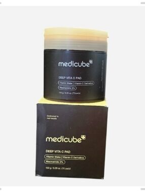 Medicube Deep Vita C Pads